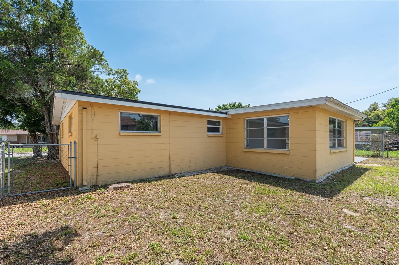 Image 23 of 27 For 5027 Overton Drive
