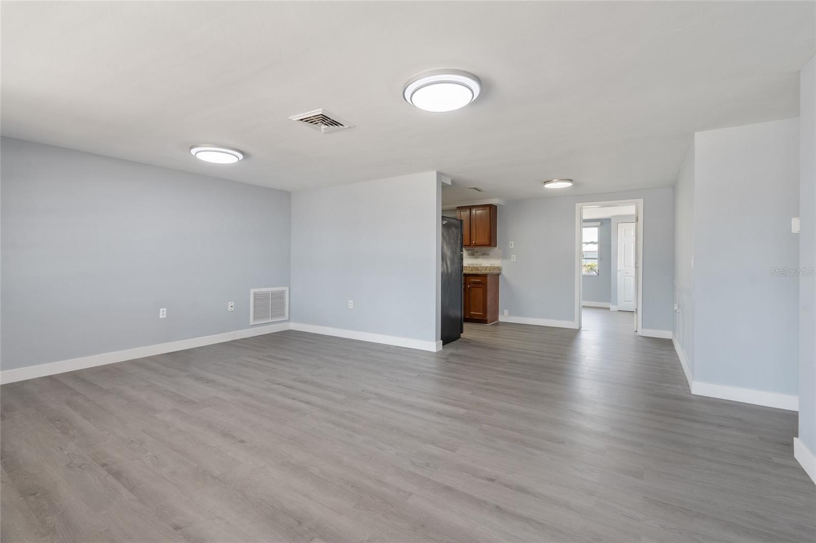 Image 3 of 27 For 5027 Overton Drive