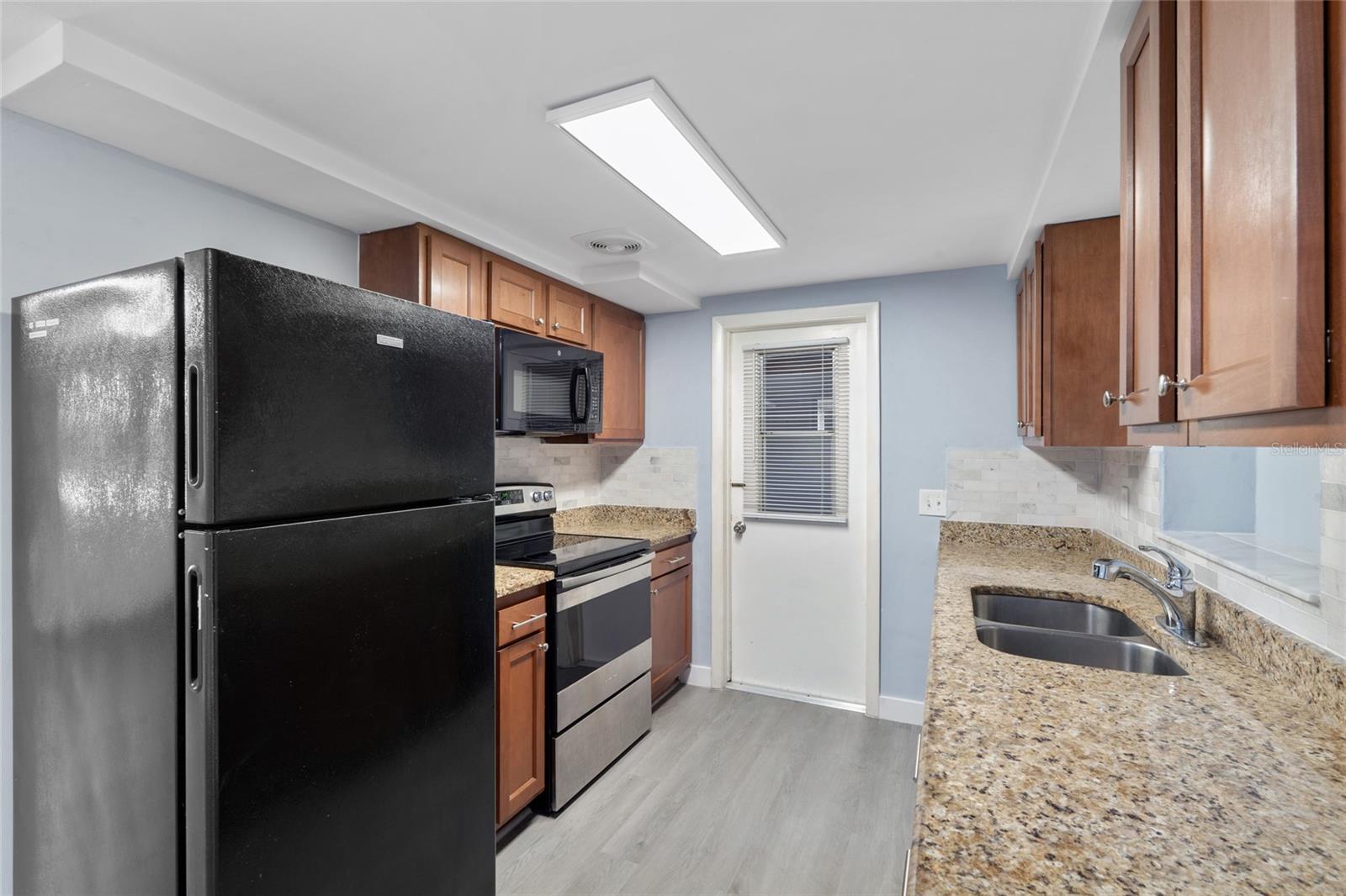 Image 6 of 27 For 5027 Overton Drive