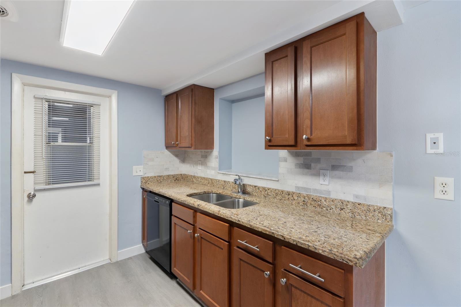 Image 7 of 27 For 5027 Overton Drive