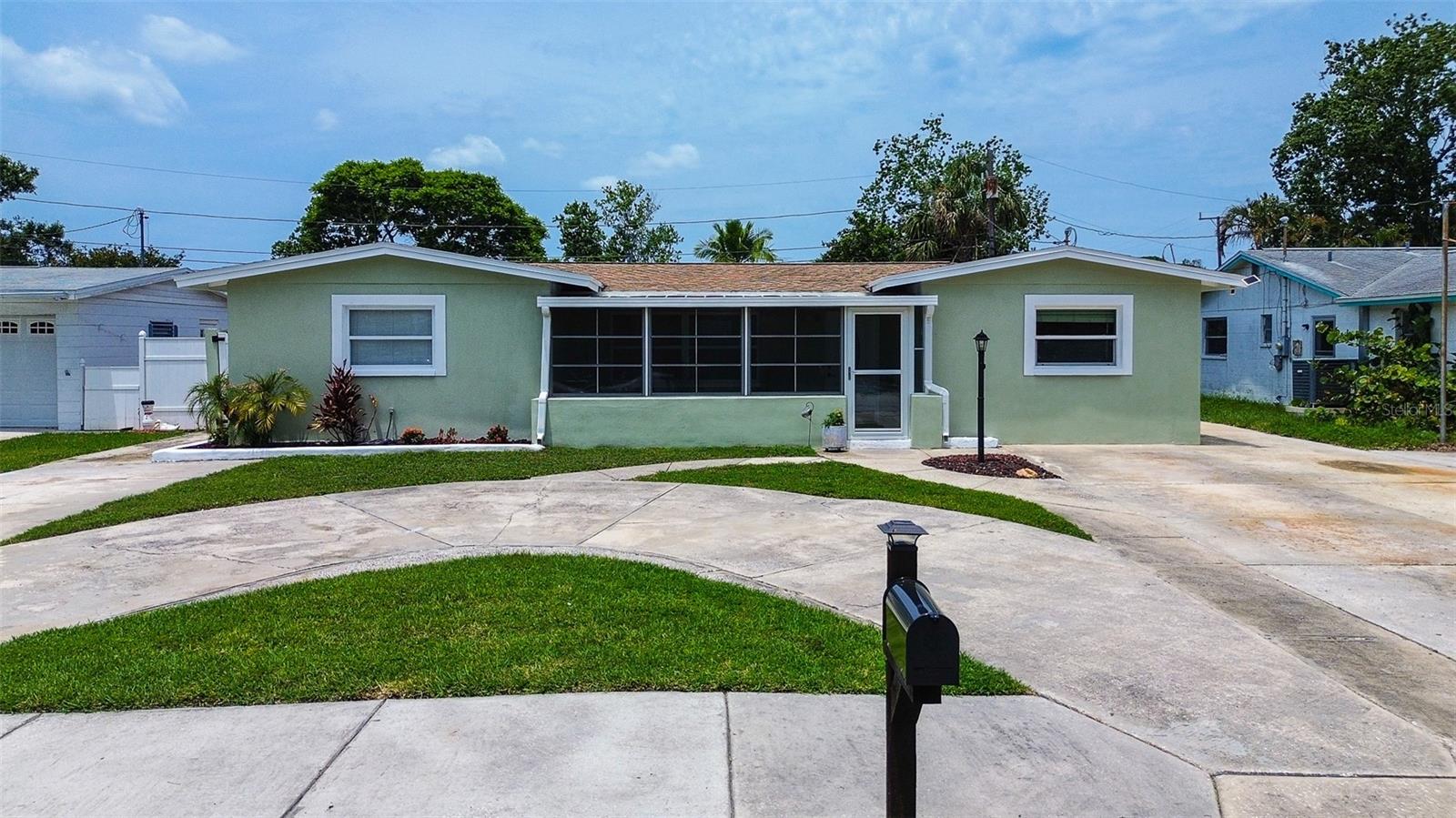 Details for 5672 62nd Way N, ST PETERSBURG, FL 33709