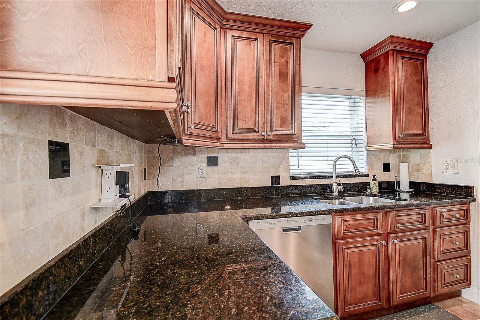 Image 18 of 44 For 5672 62nd Way N