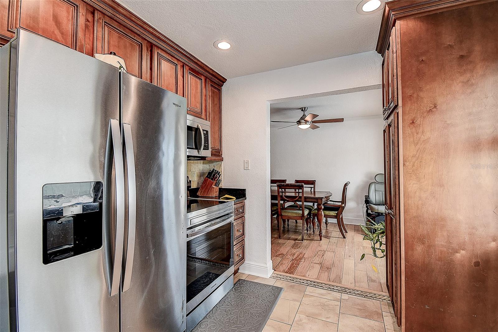 Image 21 of 44 For 5672 62nd Way N