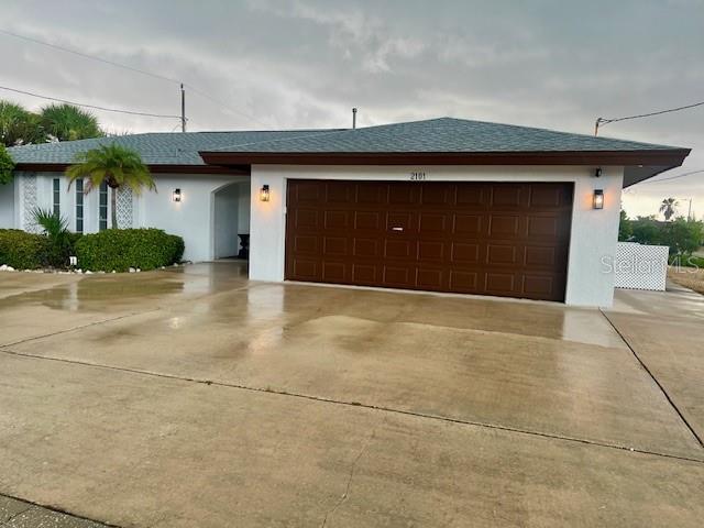 Image 3 of 30 For 2101 Gulf Boulevard
