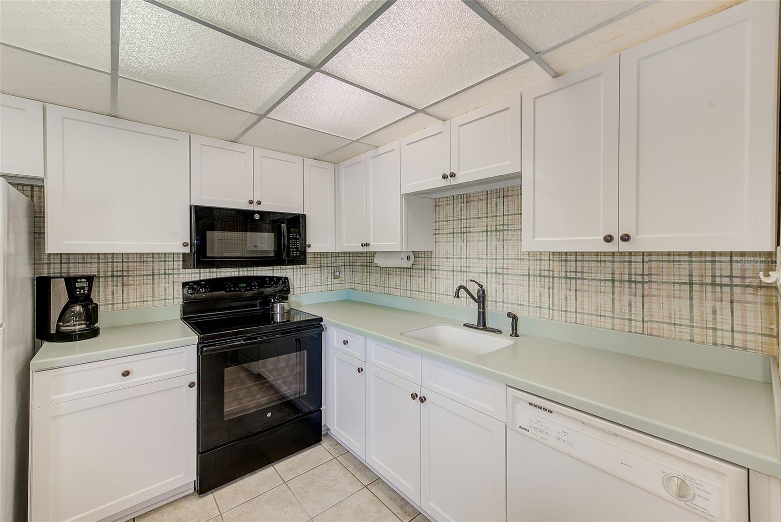 Image 11 of 39 For 14130 Rosemary Lane 4115