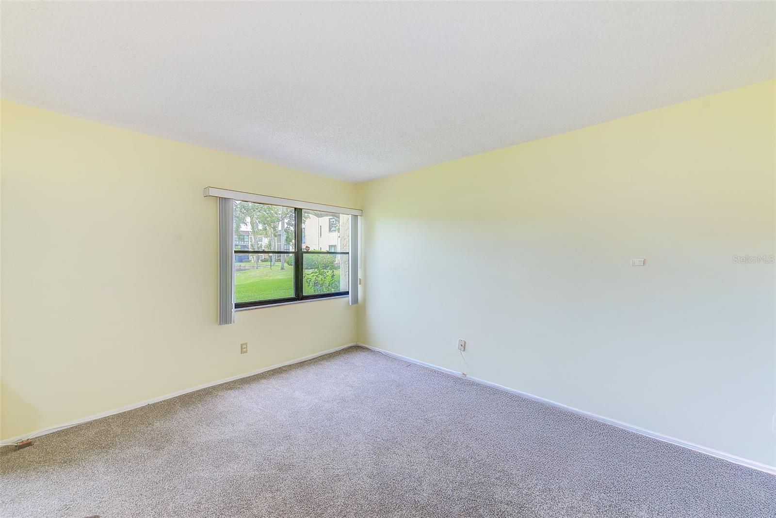 Image 15 of 39 For 14130 Rosemary Lane 4115