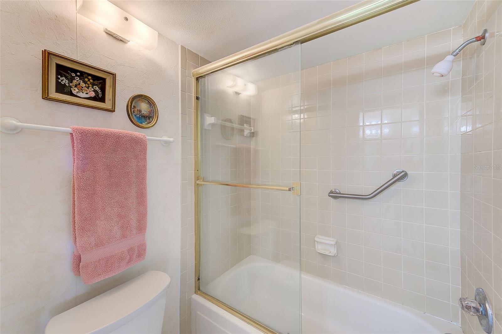 Image 17 of 39 For 14130 Rosemary Lane 4115