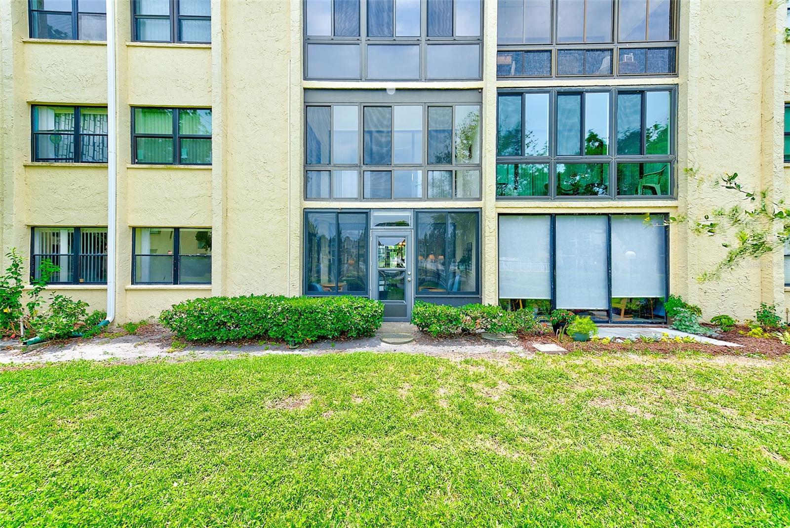 Image 28 of 39 For 14130 Rosemary Lane 4115