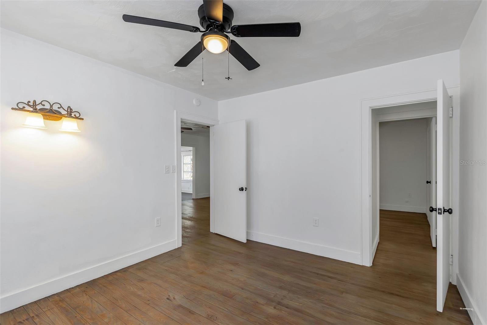 Image 17 of 25 For 646 Wood Street