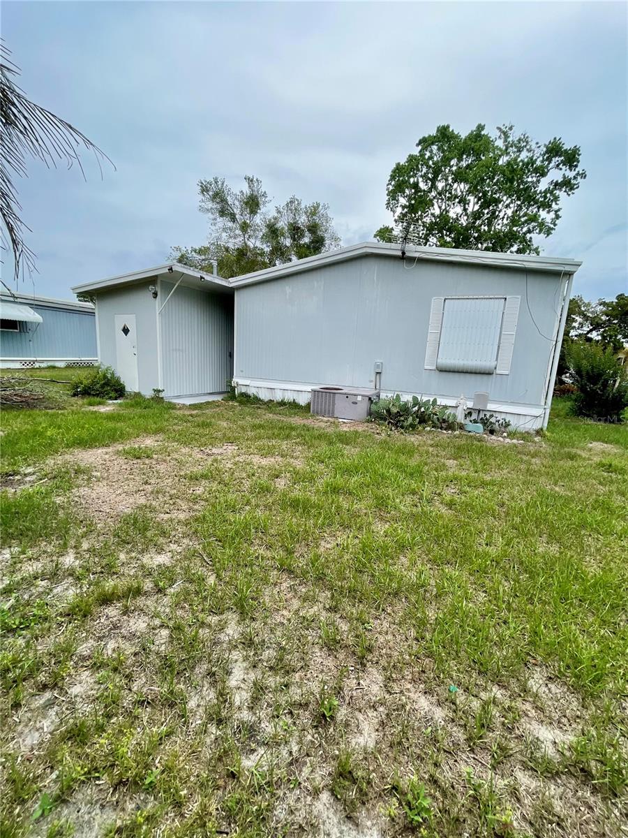 Image 39 of 42 For 14312 Nectarine Street