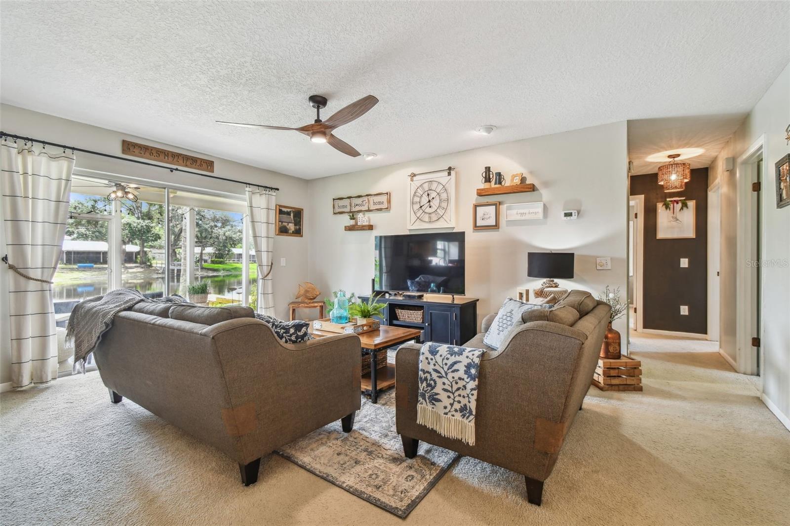 Image 17 of 45 For 3366 Clover Leaf Lane