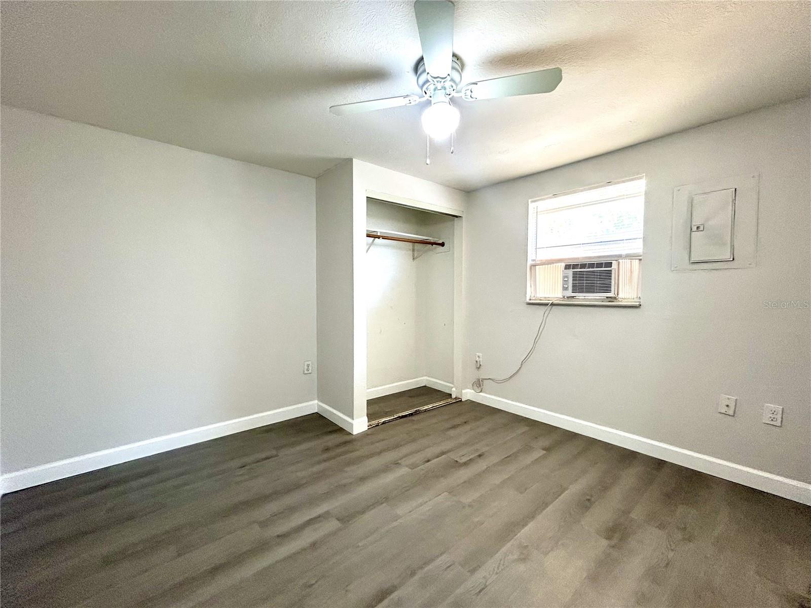 Image 15 of 22 For 8216 Krag Drive