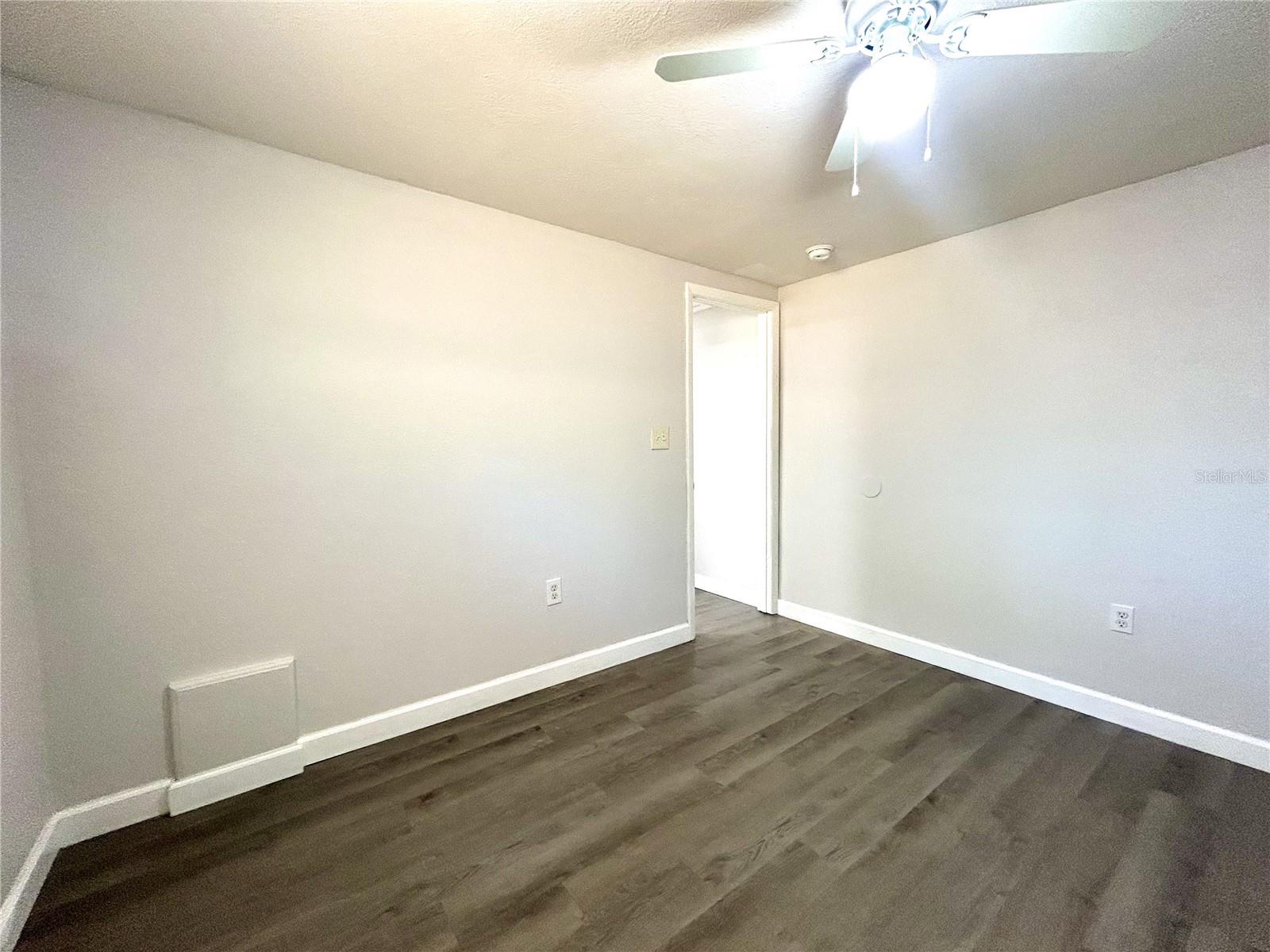 Image 17 of 22 For 8216 Krag Drive