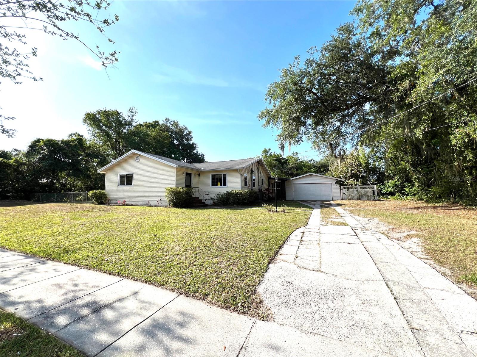 Image 4 of 28 For 403 Carolina Avenue