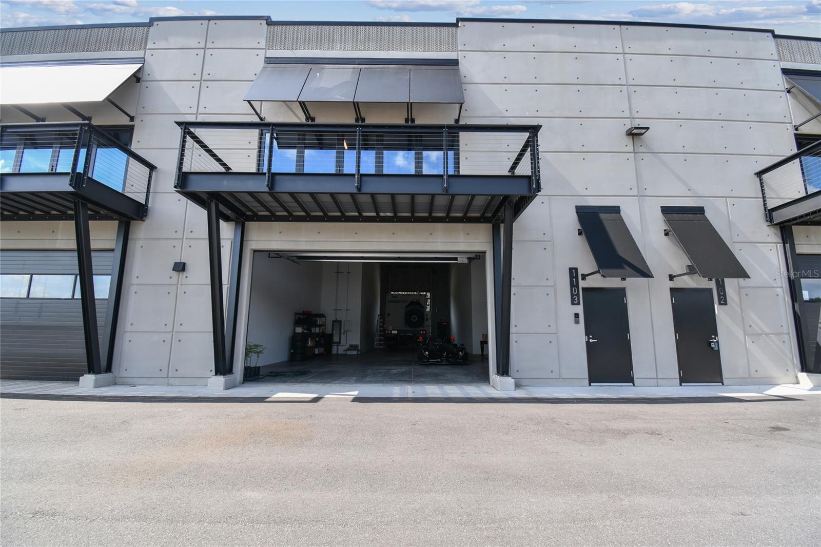 Image 3 of 32 For 6500 Motor Enclave Way 1103