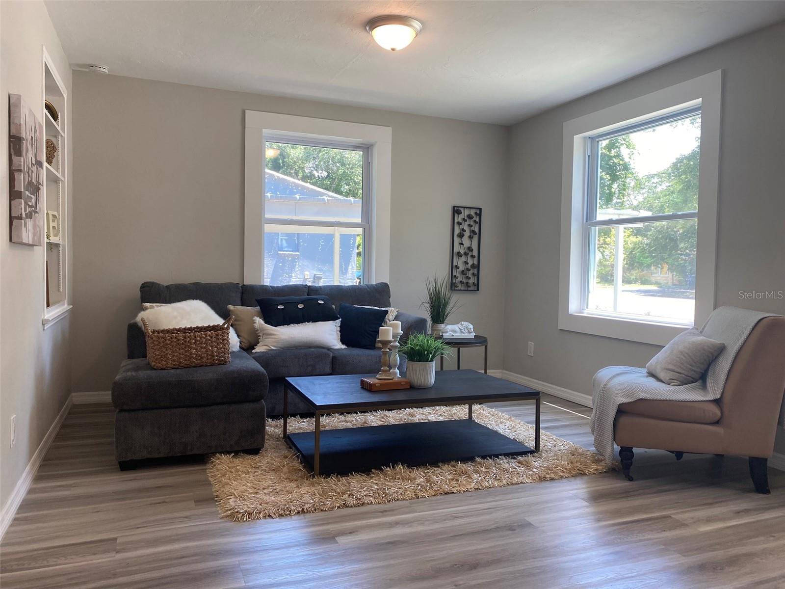 Image 4 of 23 For 2709 Manhattan Avenue