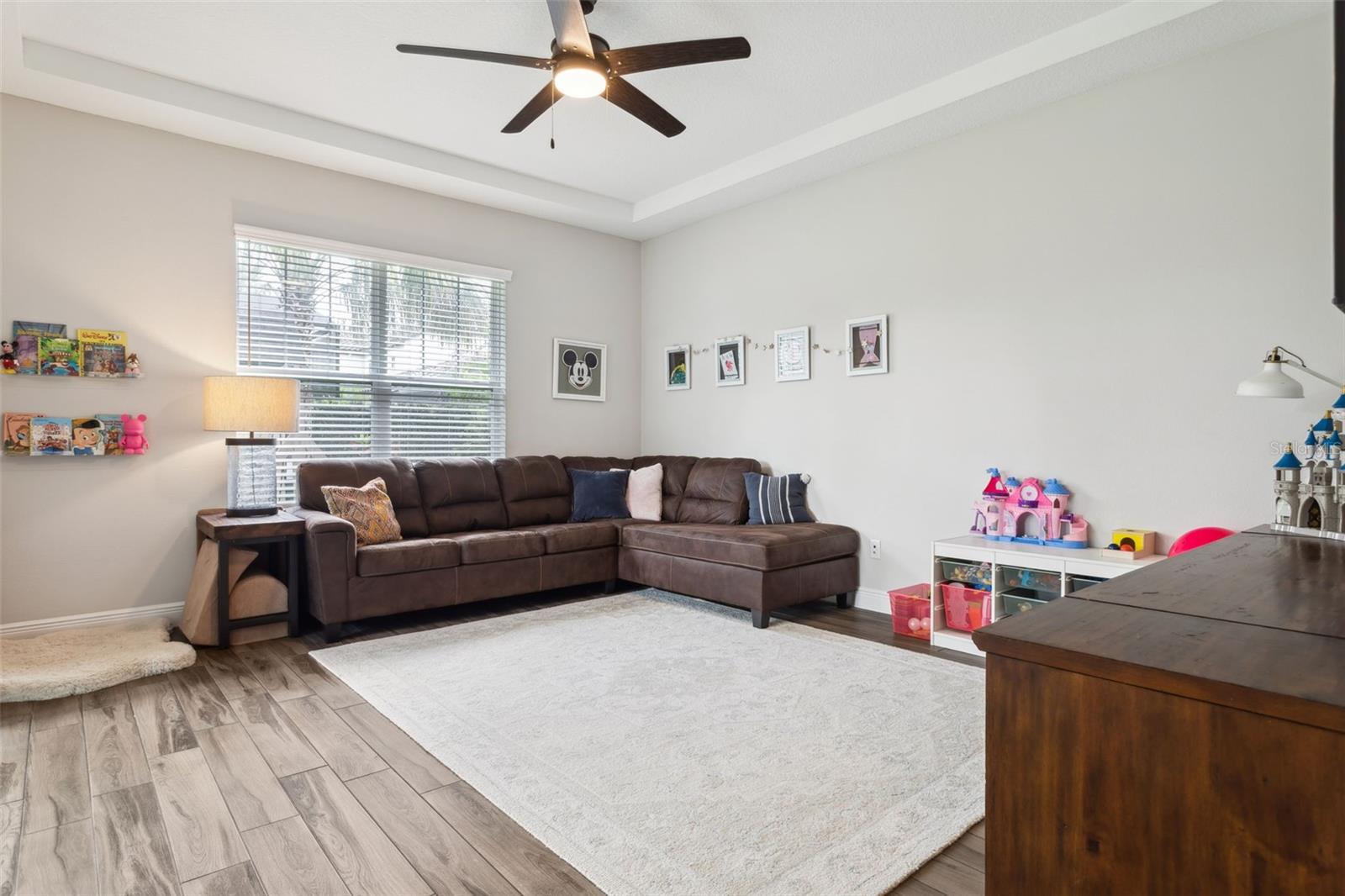Image 22 of 43 For 5314 Alafia Falls Drive