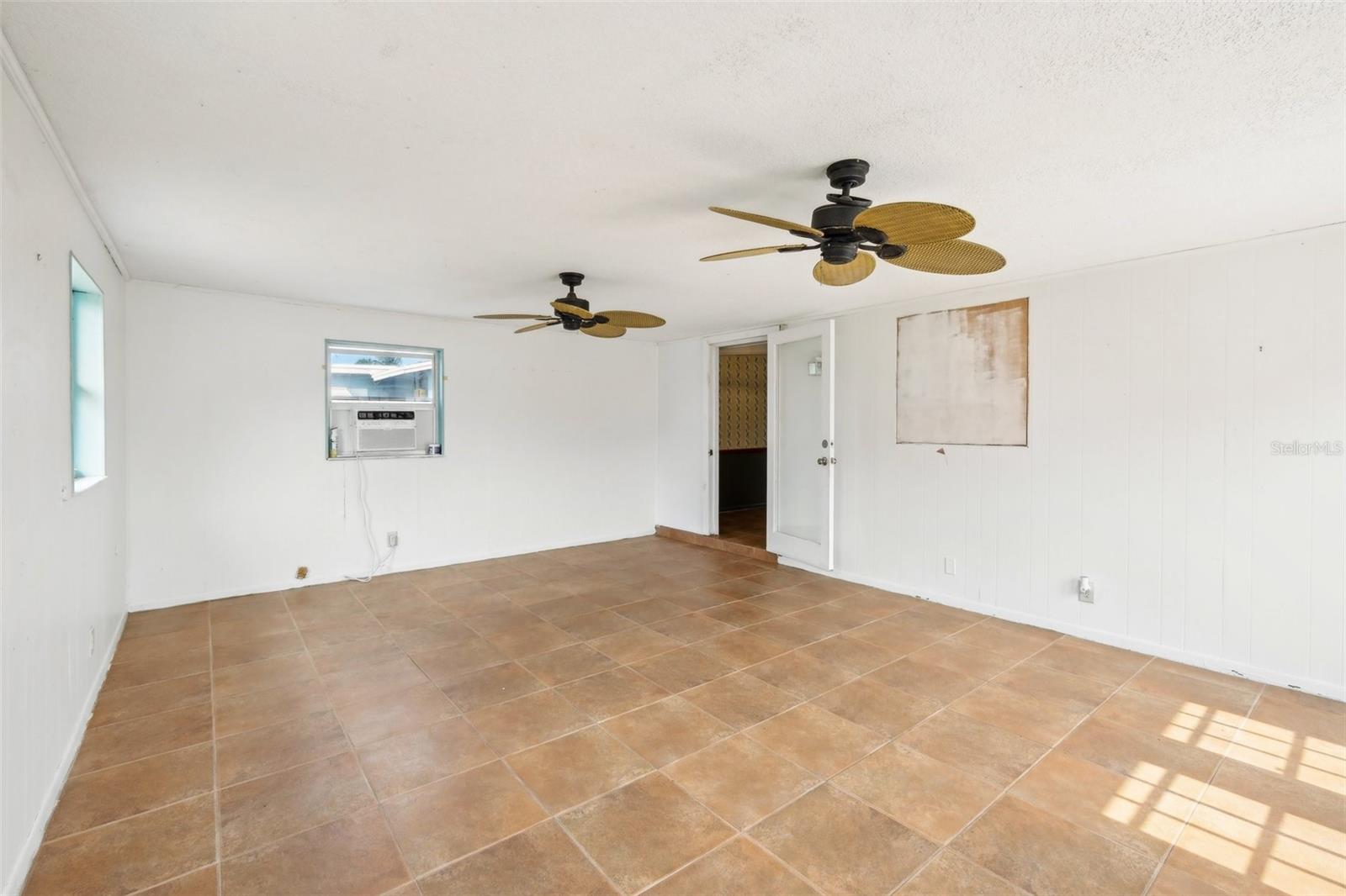 Image 19 of 23 For 3797 Bahama Road