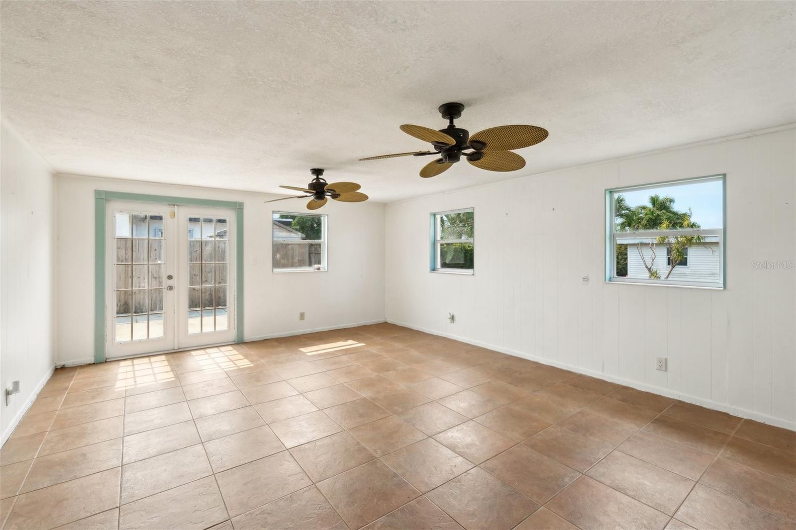 Image 20 of 23 For 3797 Bahama Road