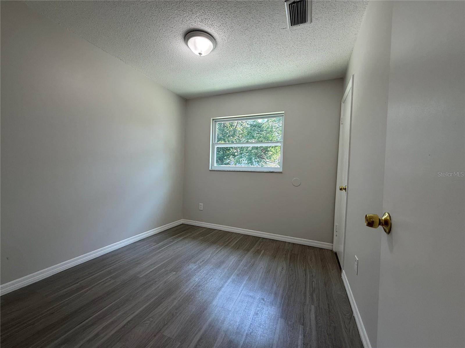 Image 4 of 13 For 10107 Florence Avenue