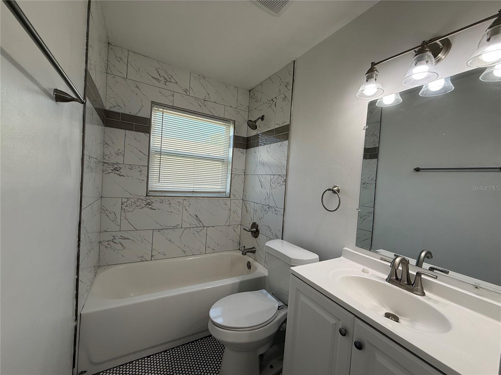 Image 6 of 13 For 10107 Florence Avenue