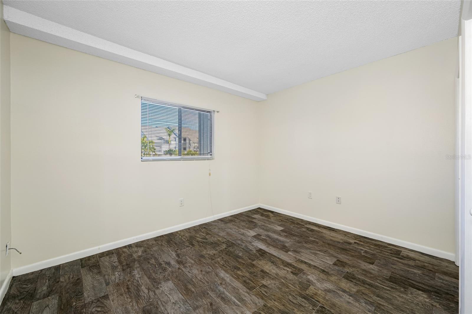 Image 15 of 50 For 828 Bahia Del Sol Drive 59