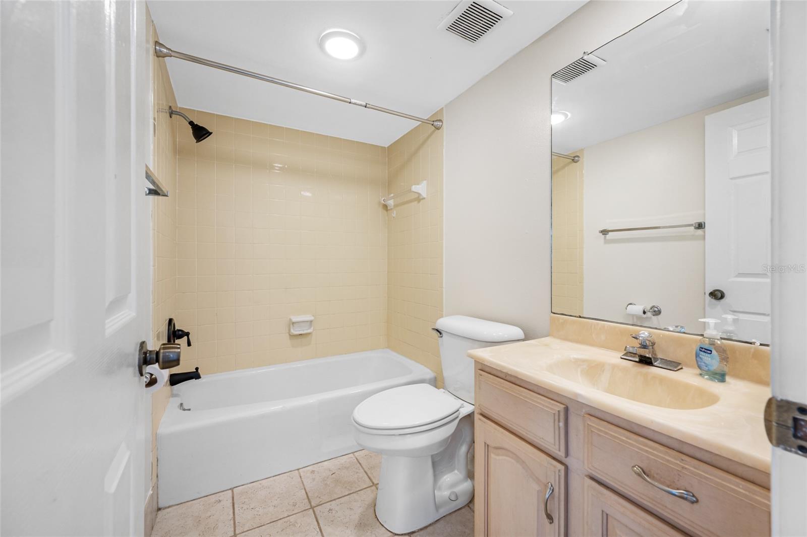 Image 19 of 50 For 828 Bahia Del Sol Drive 59