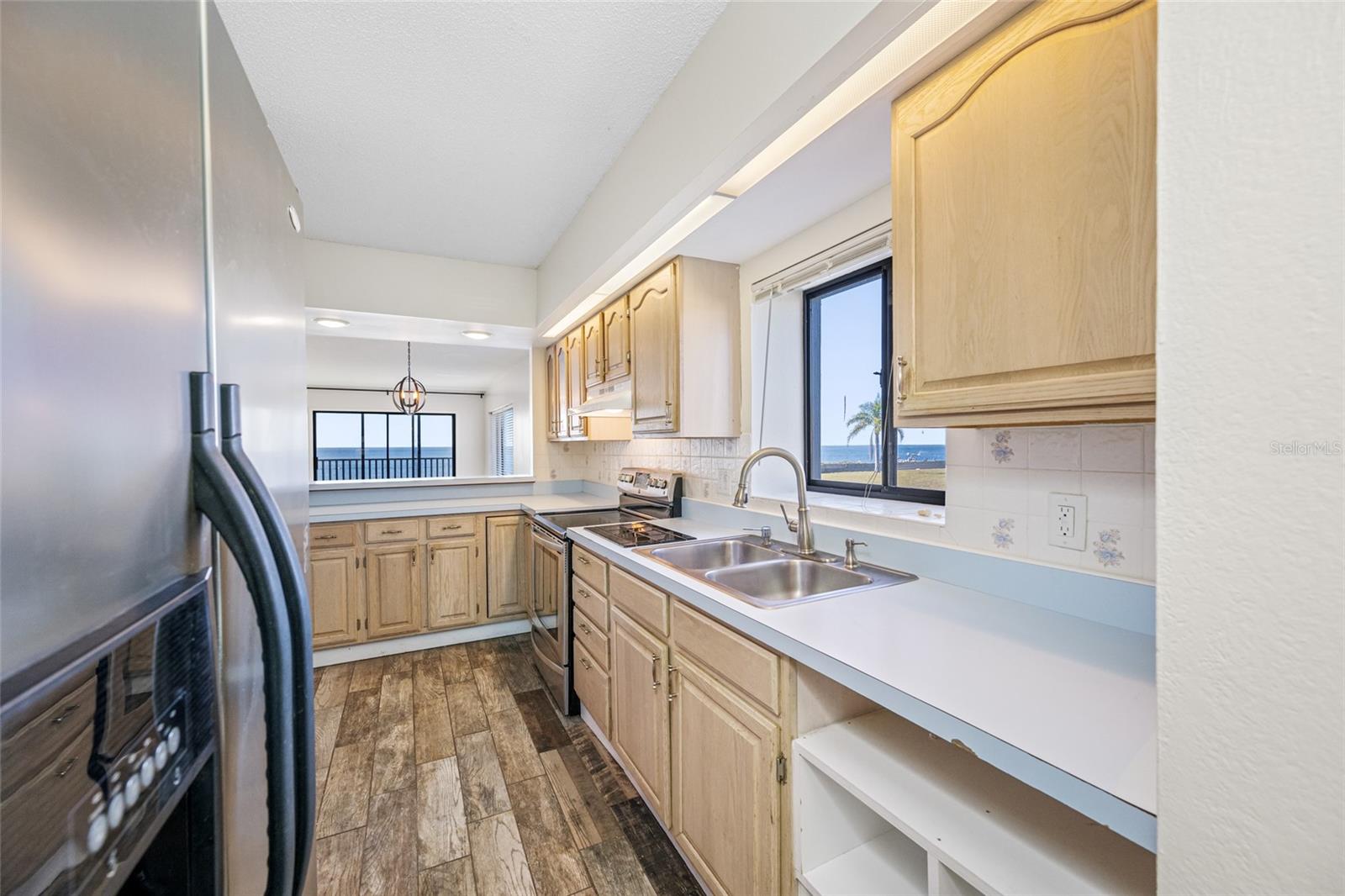 Image 27 of 50 For 828 Bahia Del Sol Drive 59
