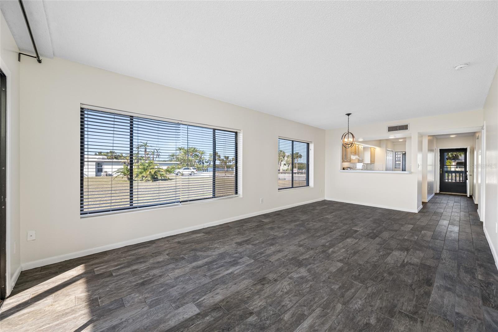 Image 32 of 50 For 828 Bahia Del Sol Drive 59