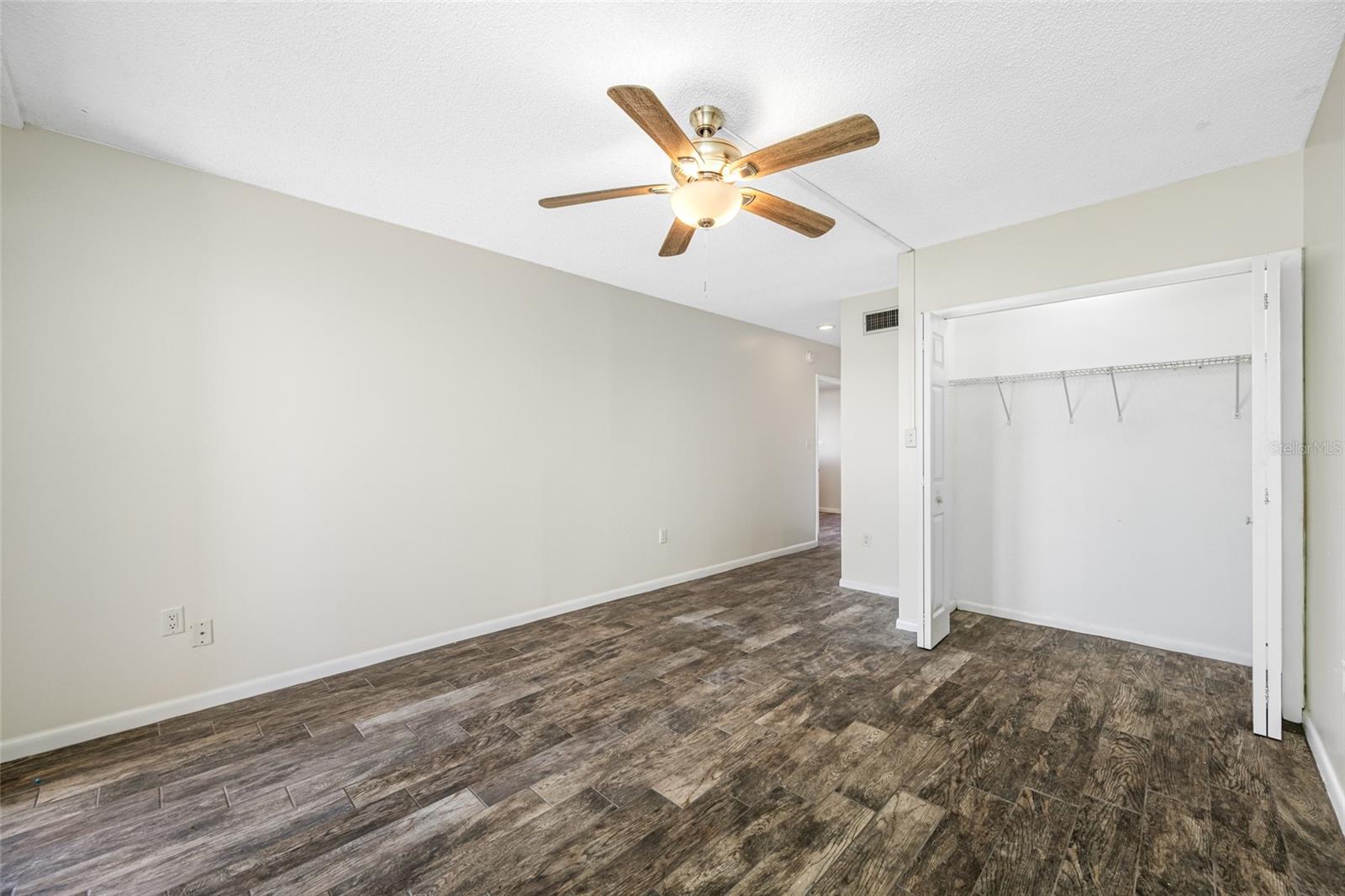 Image 38 of 50 For 828 Bahia Del Sol Drive 59