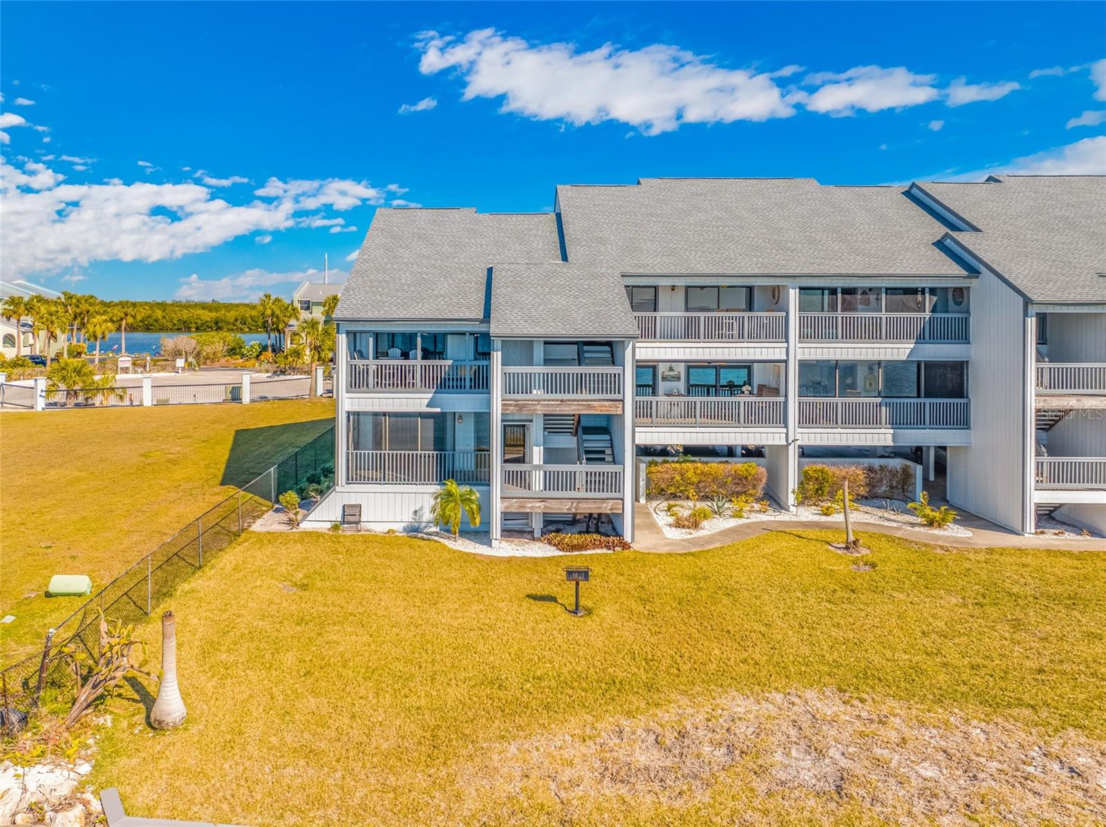 Image 47 of 50 For 828 Bahia Del Sol Drive 59