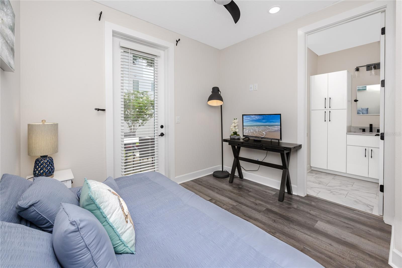 Image 10 of 53 For 1529 Morgan Street