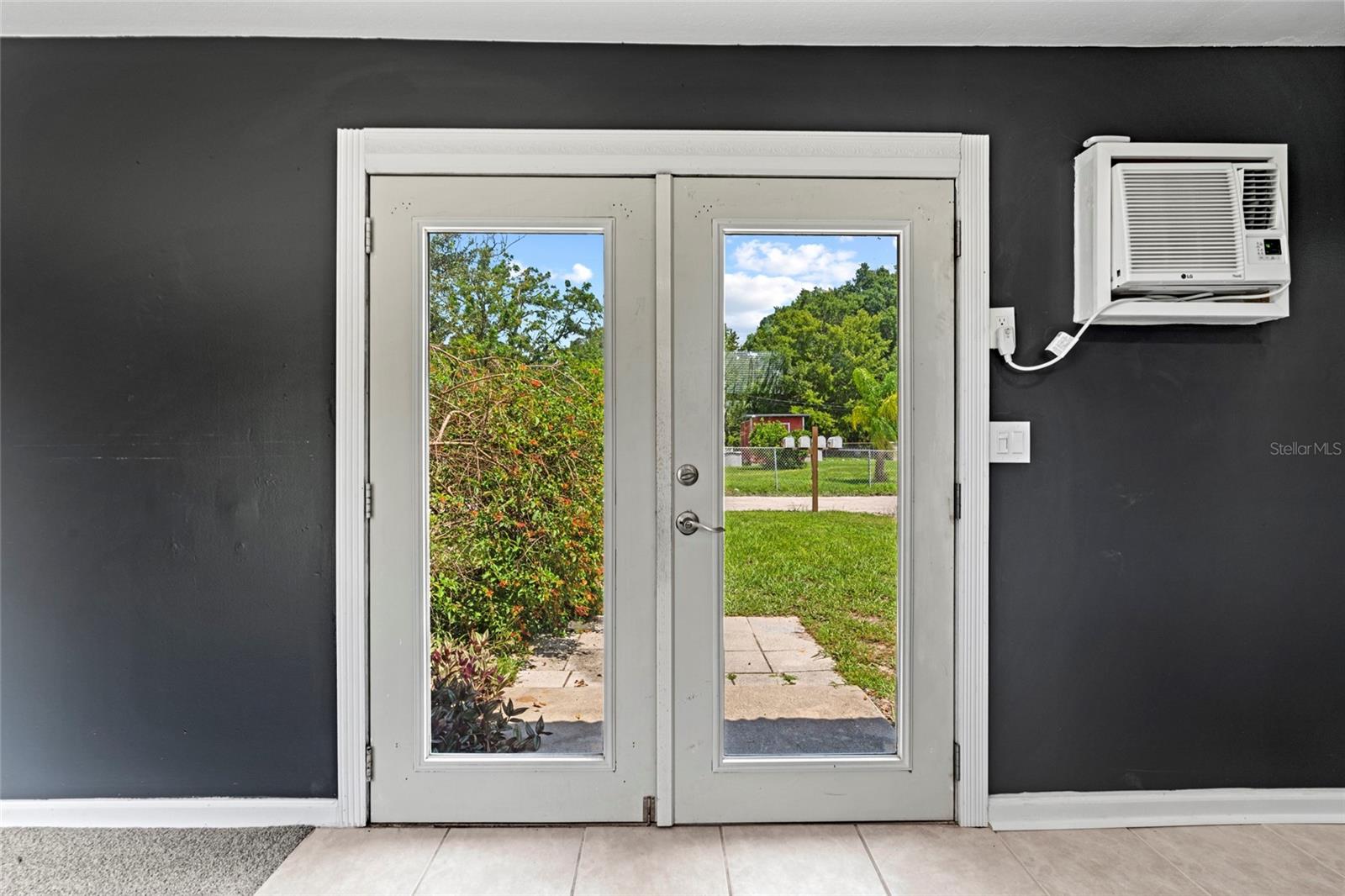 Image 2 of 11 For 8138 Krag Drive