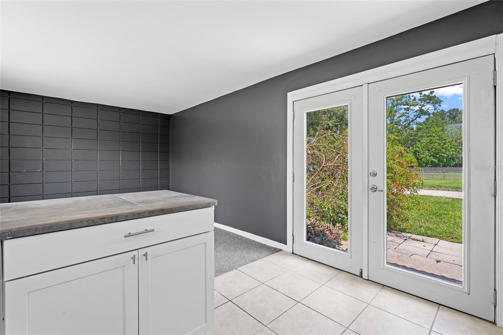 Image 3 of 11 For 8138 Krag Drive