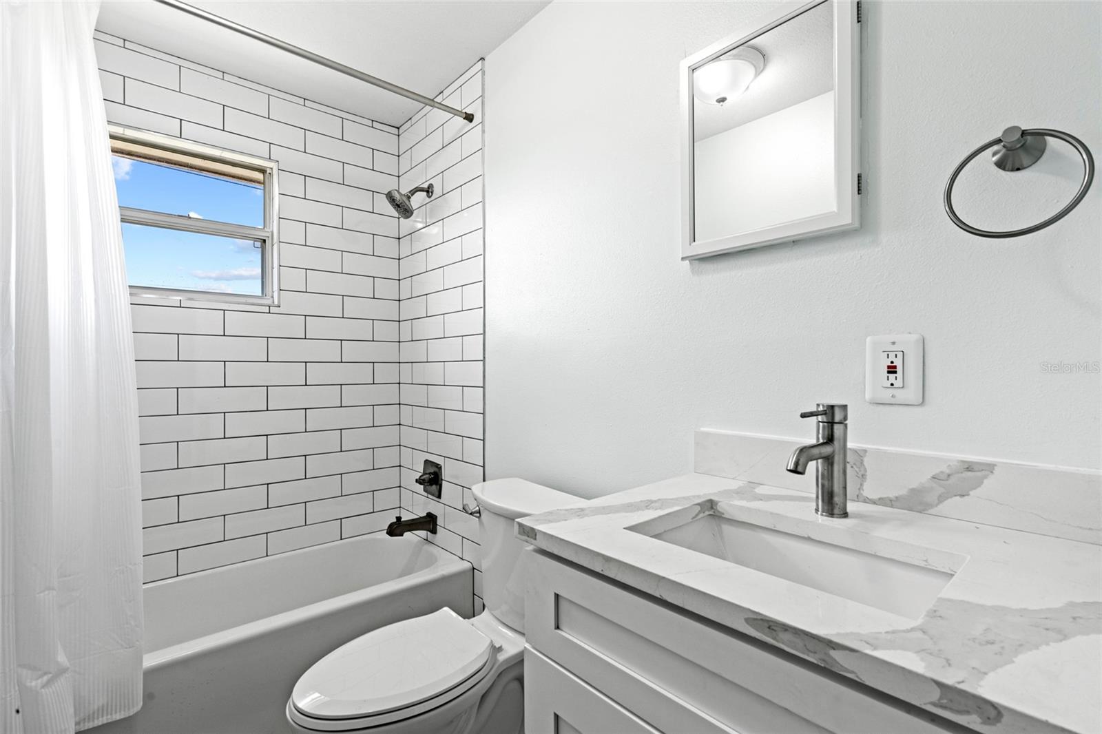 Image 4 of 11 For 8138 Krag Drive