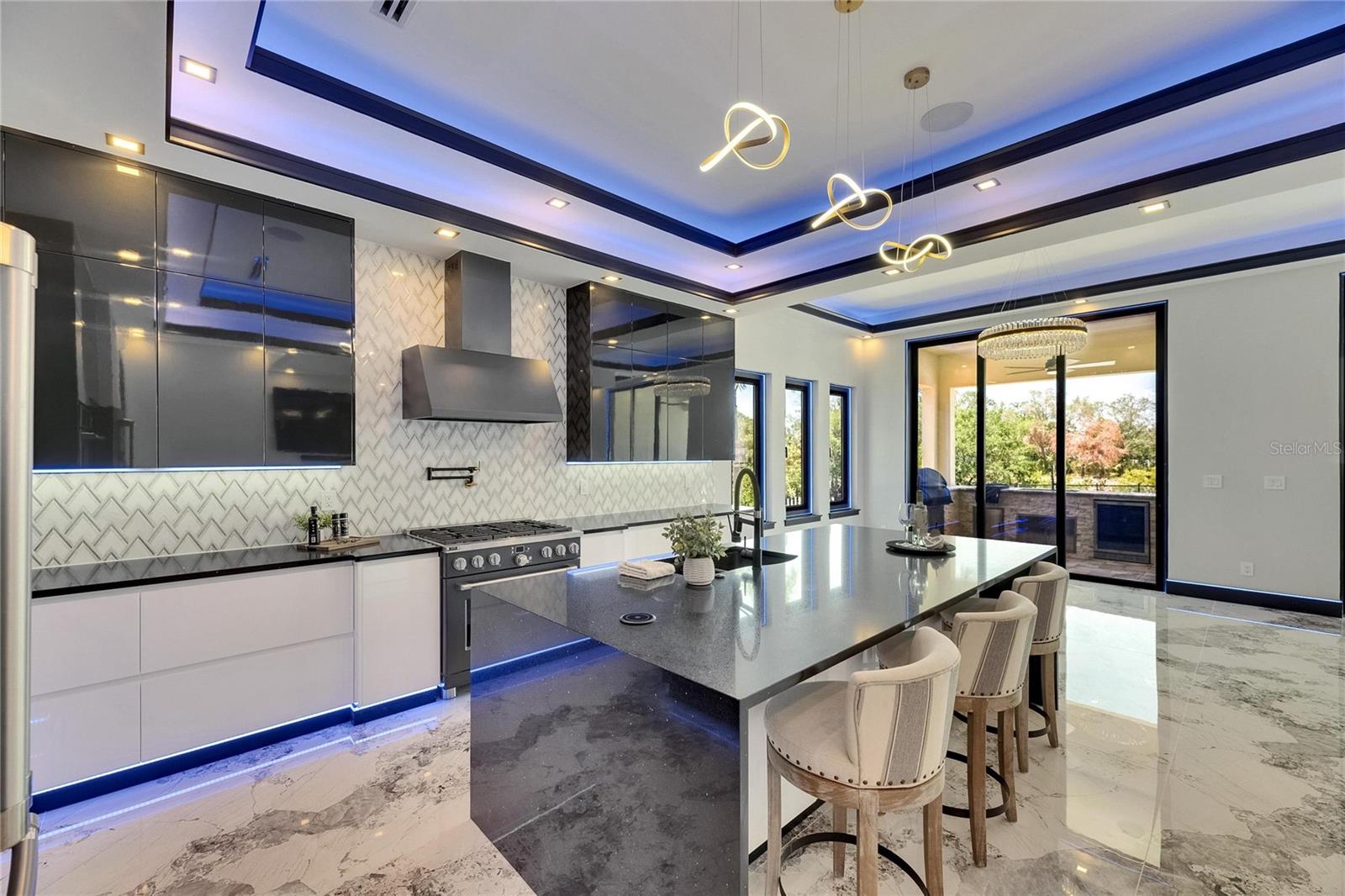 Image 12 of 90 For 6522 Simone Shores Circle