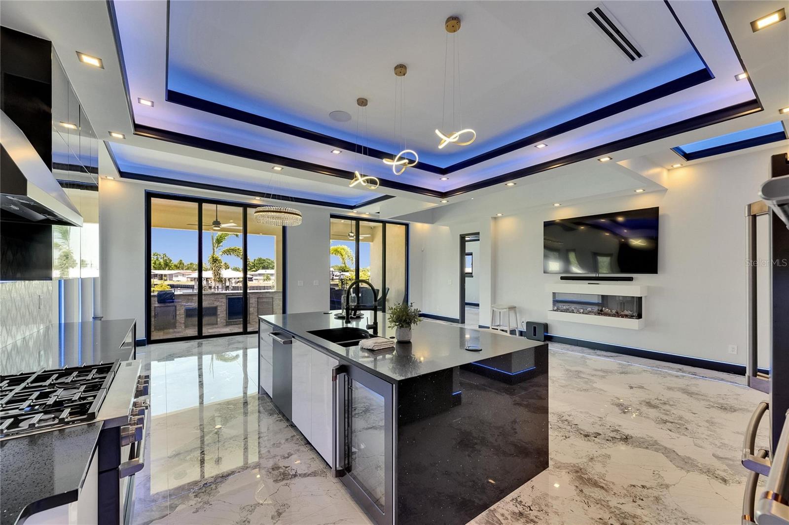 Image 13 of 90 For 6522 Simone Shores Circle