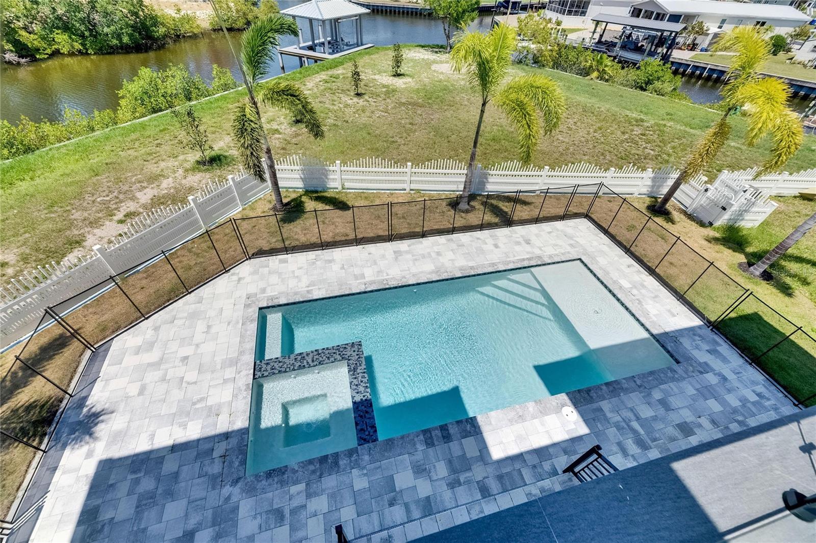 Image 3 of 90 For 6522 Simone Shores Circle