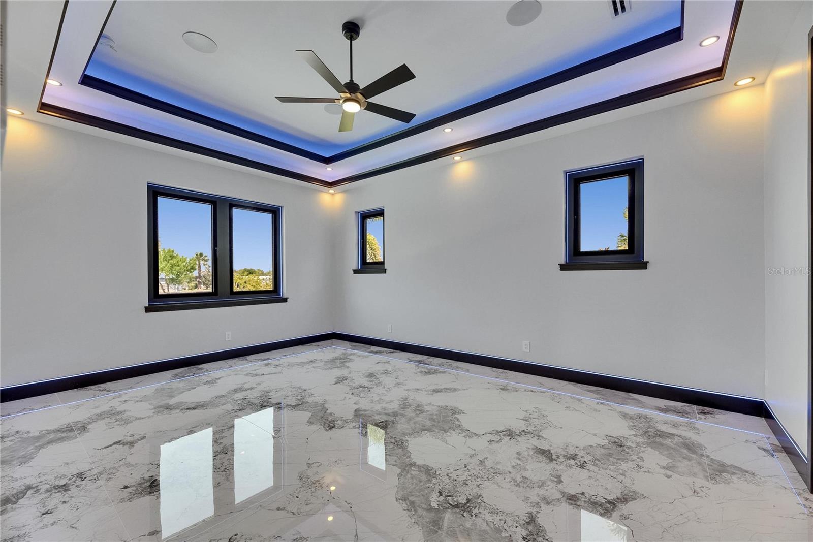 Image 44 of 90 For 6522 Simone Shores Circle