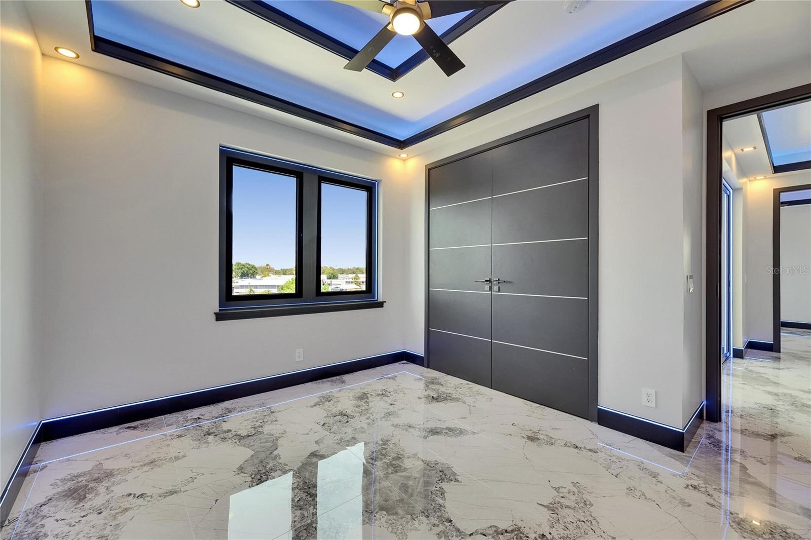 Image 61 of 90 For 6522 Simone Shores Circle
