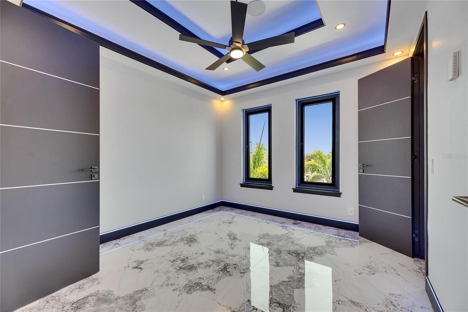 Image 74 of 90 For 6522 Simone Shores Circle