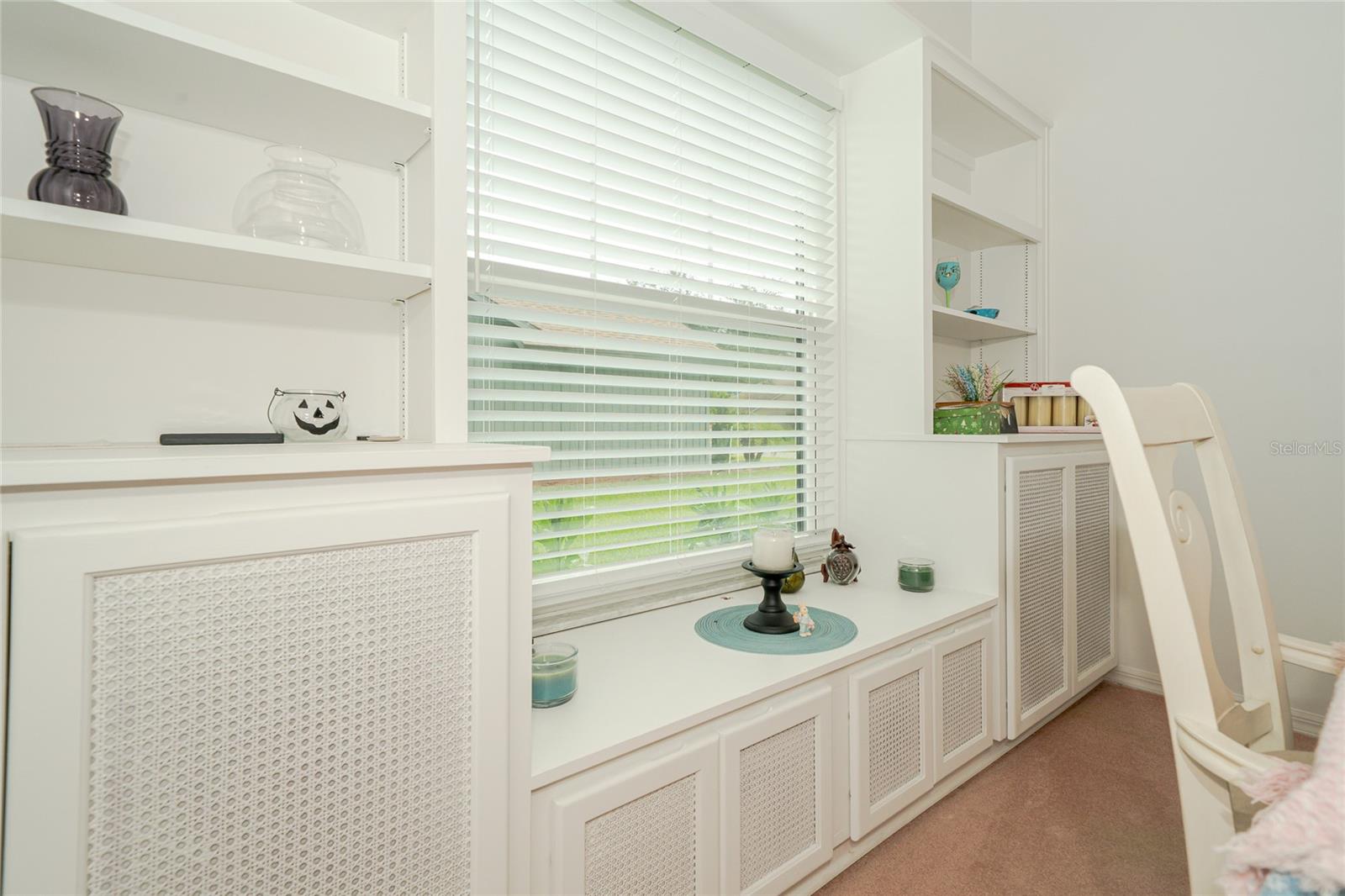 Image 13 of 44 For 34507 Cedarfield Drive