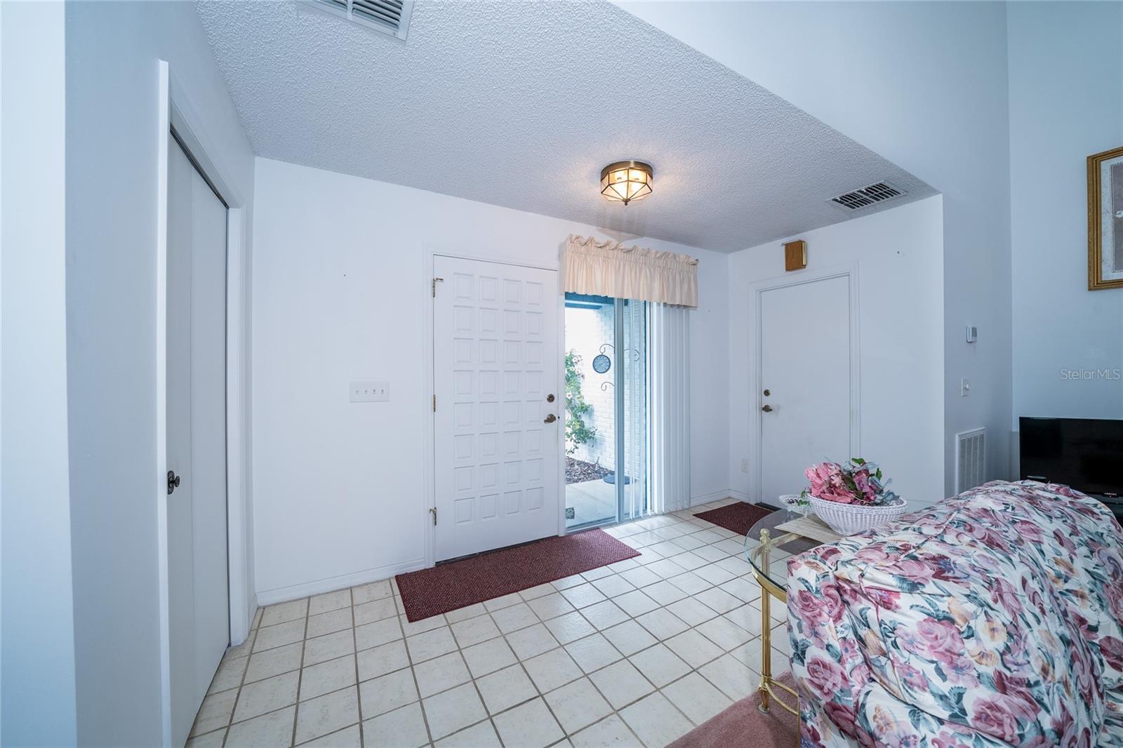 Image 4 of 44 For 34507 Cedarfield Drive