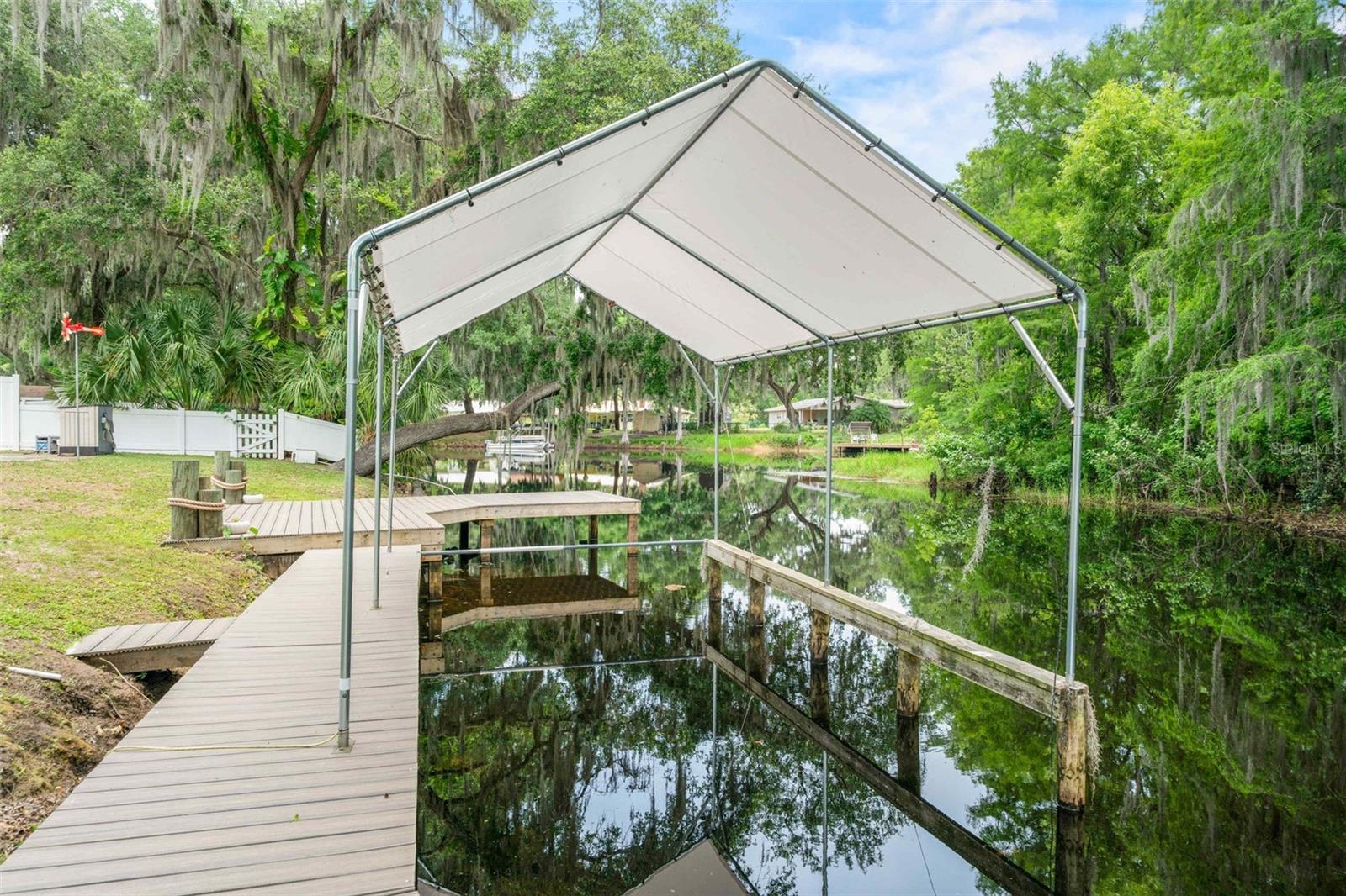 Image 10 of 73 For 1123 Waterview Drive