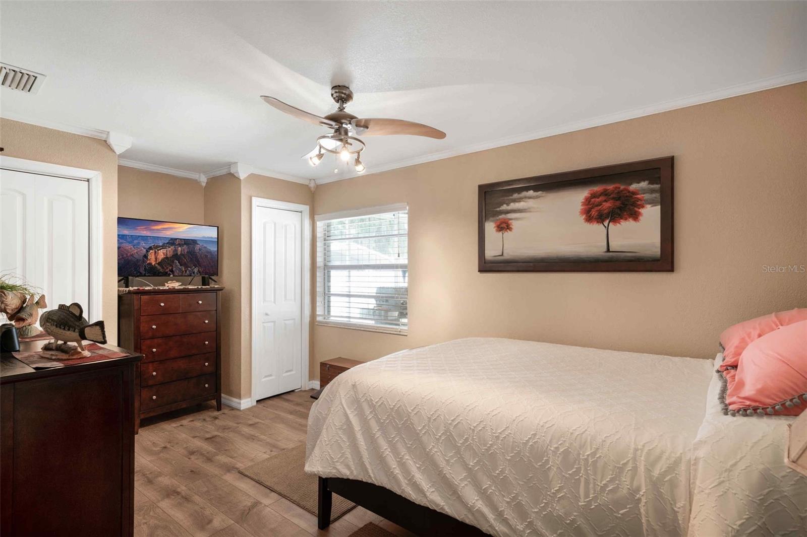 Image 35 of 73 For 1123 Waterview Drive
