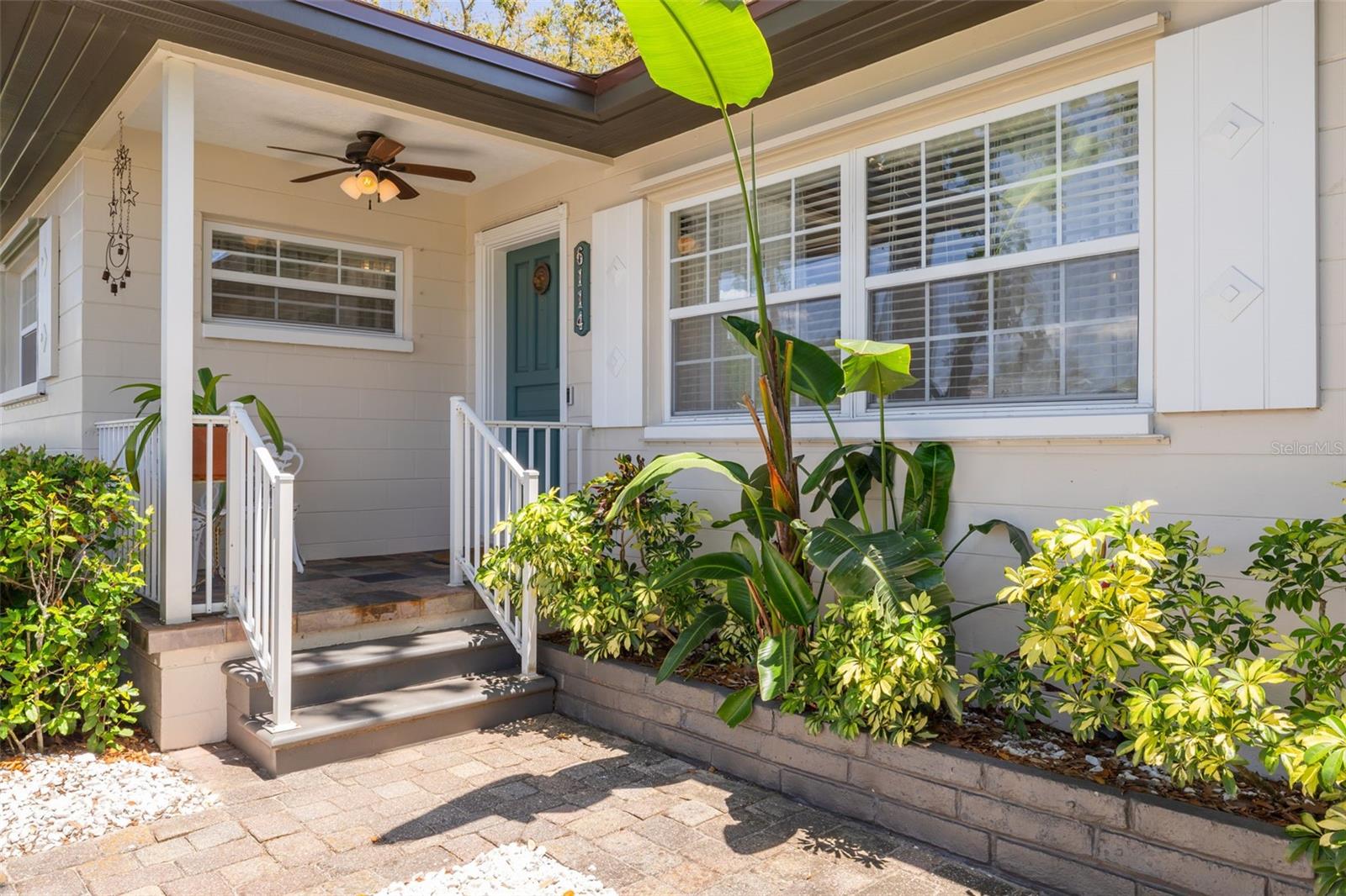 Listing photo id 1 for 6114 7th Avenue S