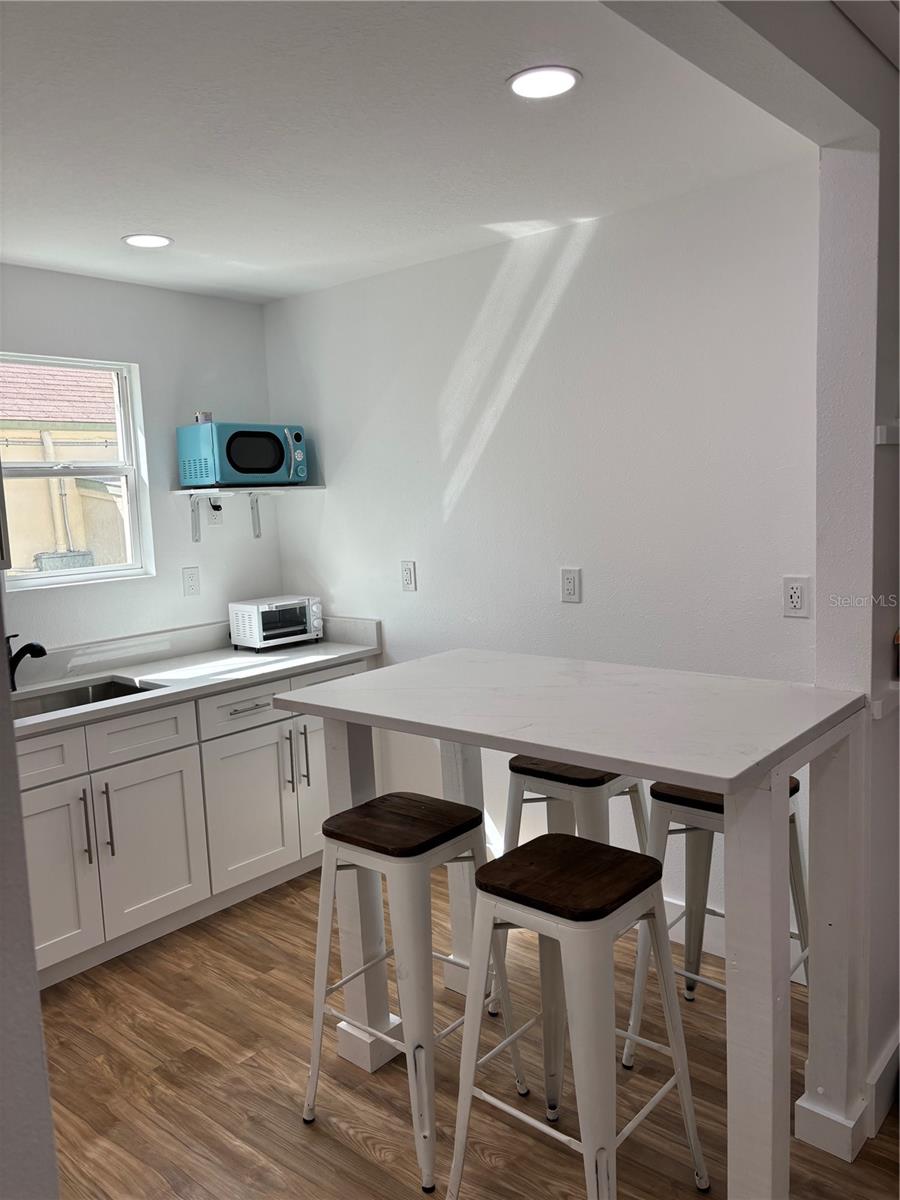 Image 4 of 10 For 14141 Gulf Boulevard 5