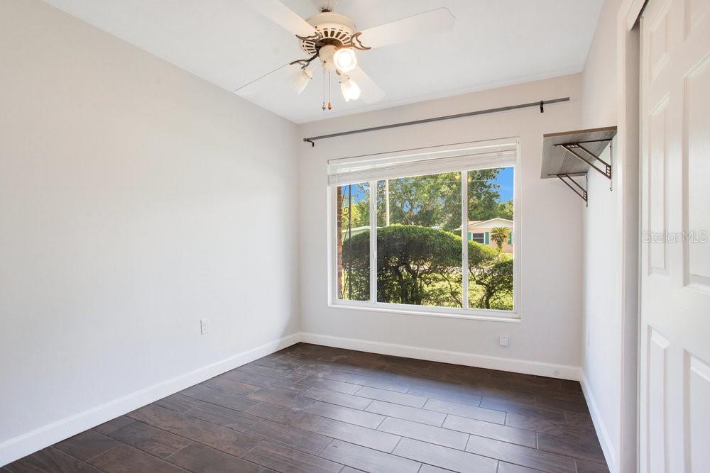 Image 12 of 31 For 1511 Avenue F Ne