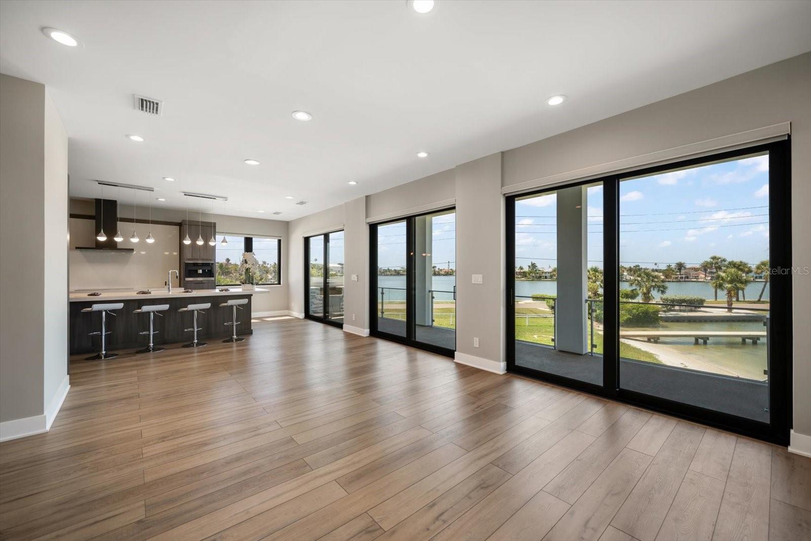 Image 14 of 79 For 16047 Redington Drive