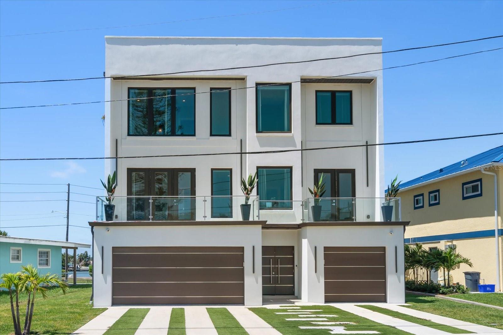 Image 4 of 79 For 16047 Redington Drive